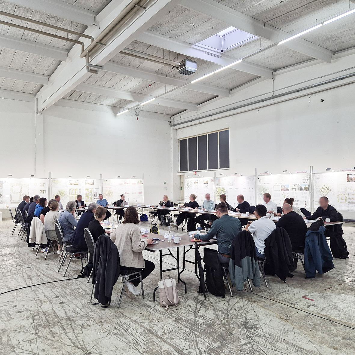 Diese Abbildung zeigt die Jury des Preisgerichts zum Wettbewerb Zechwald-Areal in Lindau.